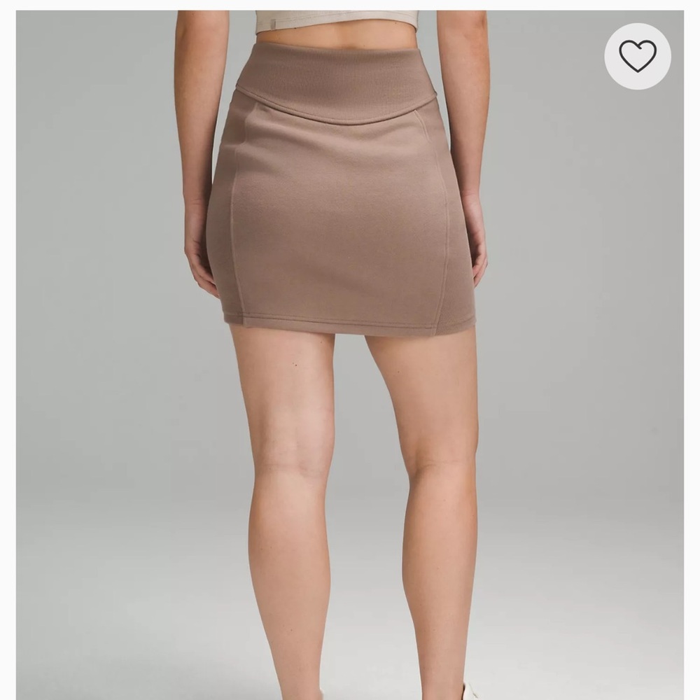 NWT 🤎 Lululemon Scuba HR Ribbed Mini Skirt Tan - Picture 3 of 7